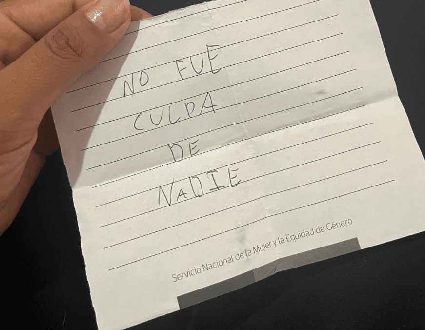 Papel con el mensaje: no fue culpa de nadie